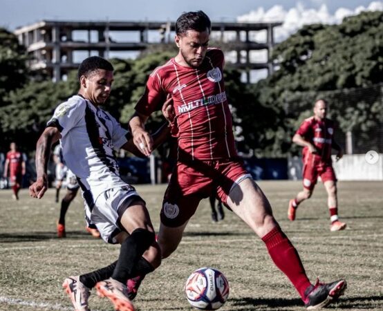 Estádio lotado e transmissão ao vivo marcam duelo entre Atlético Marialva e Pinheirão