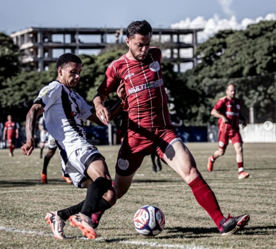 Estádio lotado e transmissão ao vivo marcam duelo entre Atlético Marialva e Pinheirão