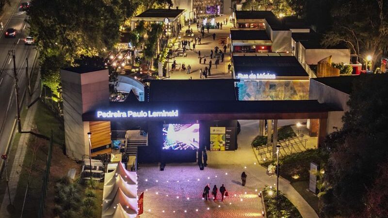 Ainda não sabe onde comemorar o Dia dos Namorados? Parque Jaime Lerner tem variedade de bares e restaurantes