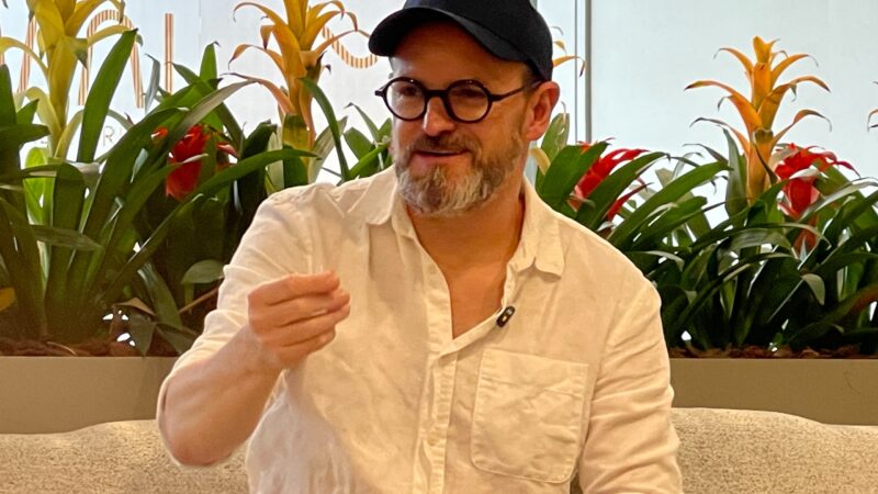Artista de carreira internacional, Marcelo Moscheta reencontra obra no acervo da Galeria Cidade Aruna, em Maringá