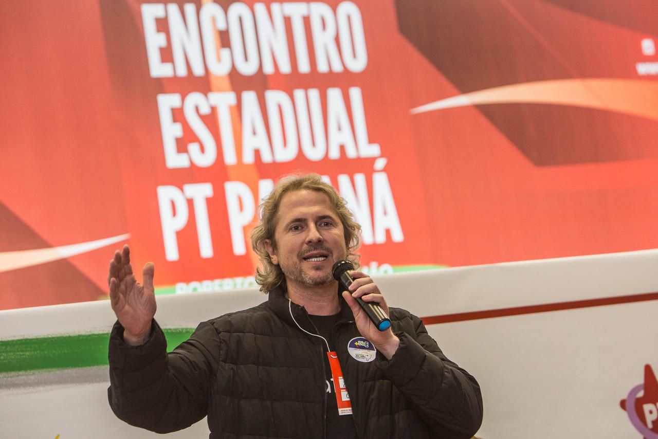 PT Paraná: Zeca Dirceu defende candidatura própria ao governo do estado e nomes para as duas vagas ao Senado em 2026