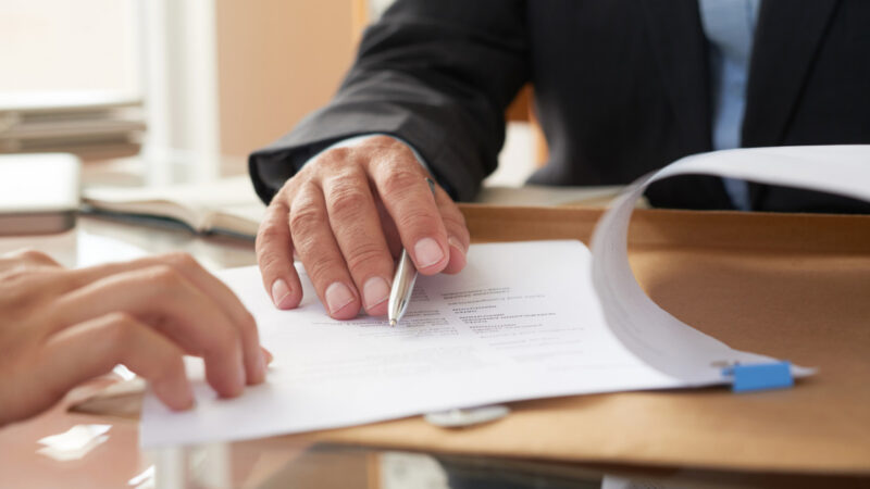Nova legislação padroniza contratos e relações de seguro