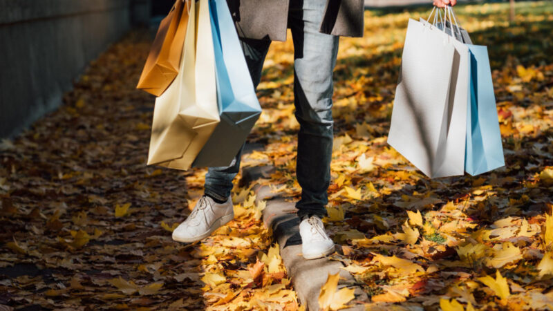 Moda projeta R$ 63 bi em vendas no outono/inverno 2026