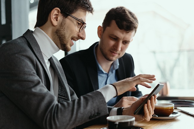 Por que advogados precisam usar o Instagram para atrair clientes e construir autoridade jurídica?