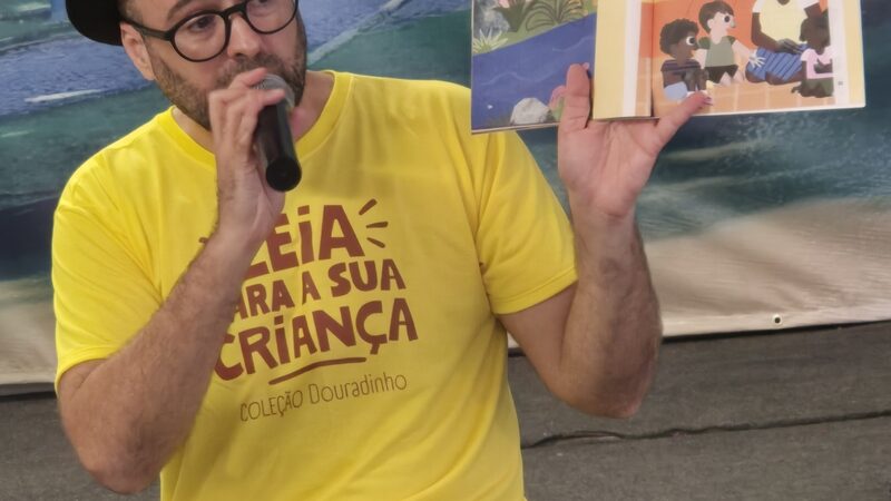 Turnê da Coleção Douradinho passa por escolas do Espírito Santo