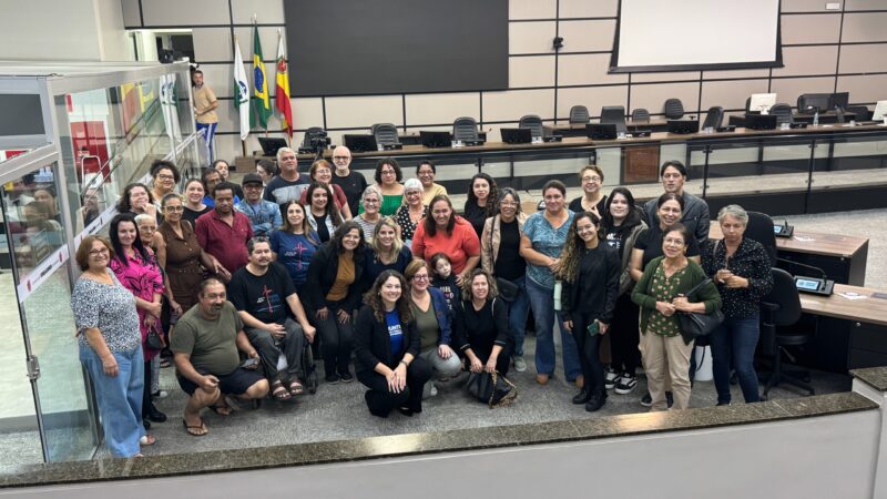 Majô defende artesanato como renda, cultura e desenvolvimento econômico em Maringá