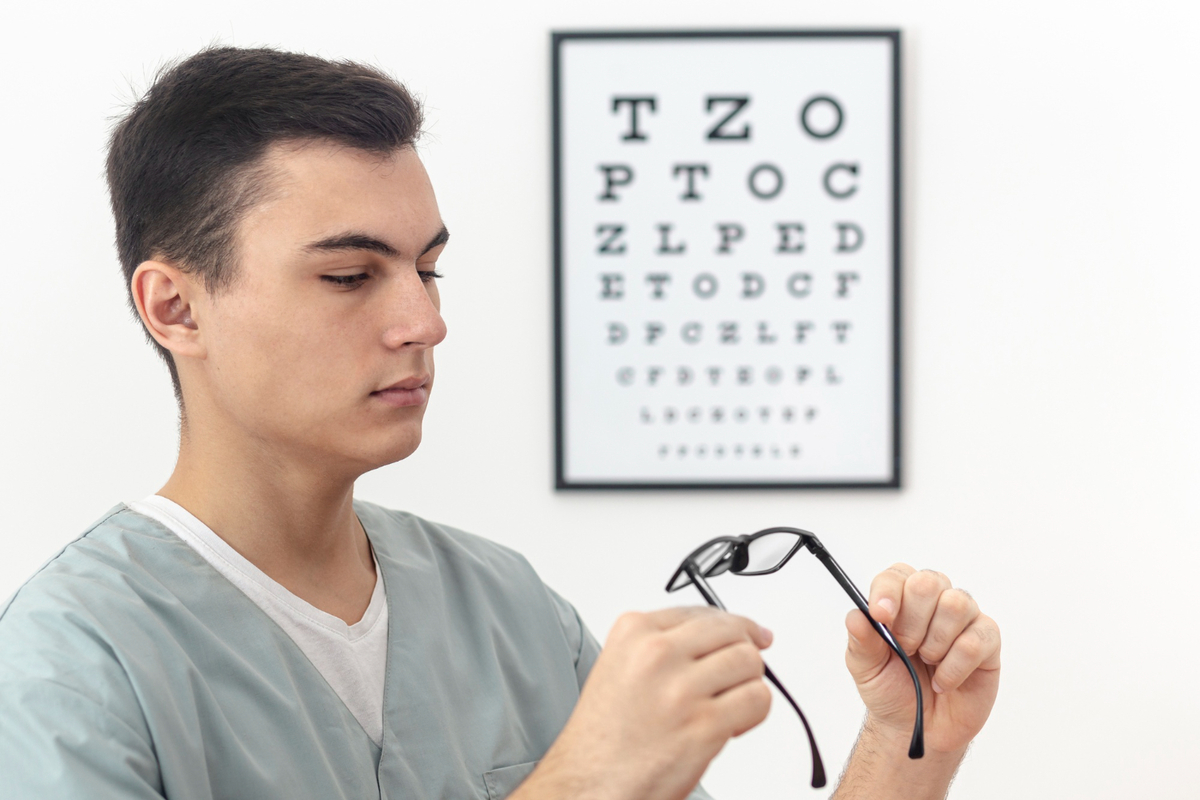 Cirurgia refrativa cresce como opção para correção visual