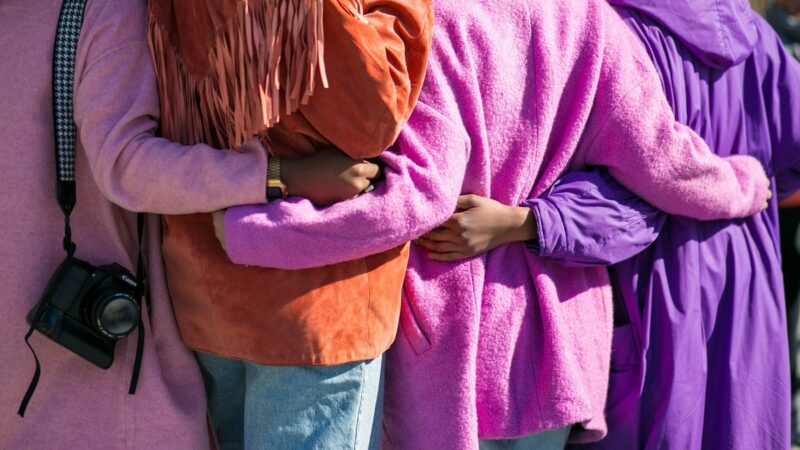 No Outubro Rosa, seguro de vida para mulheres ganha destaque