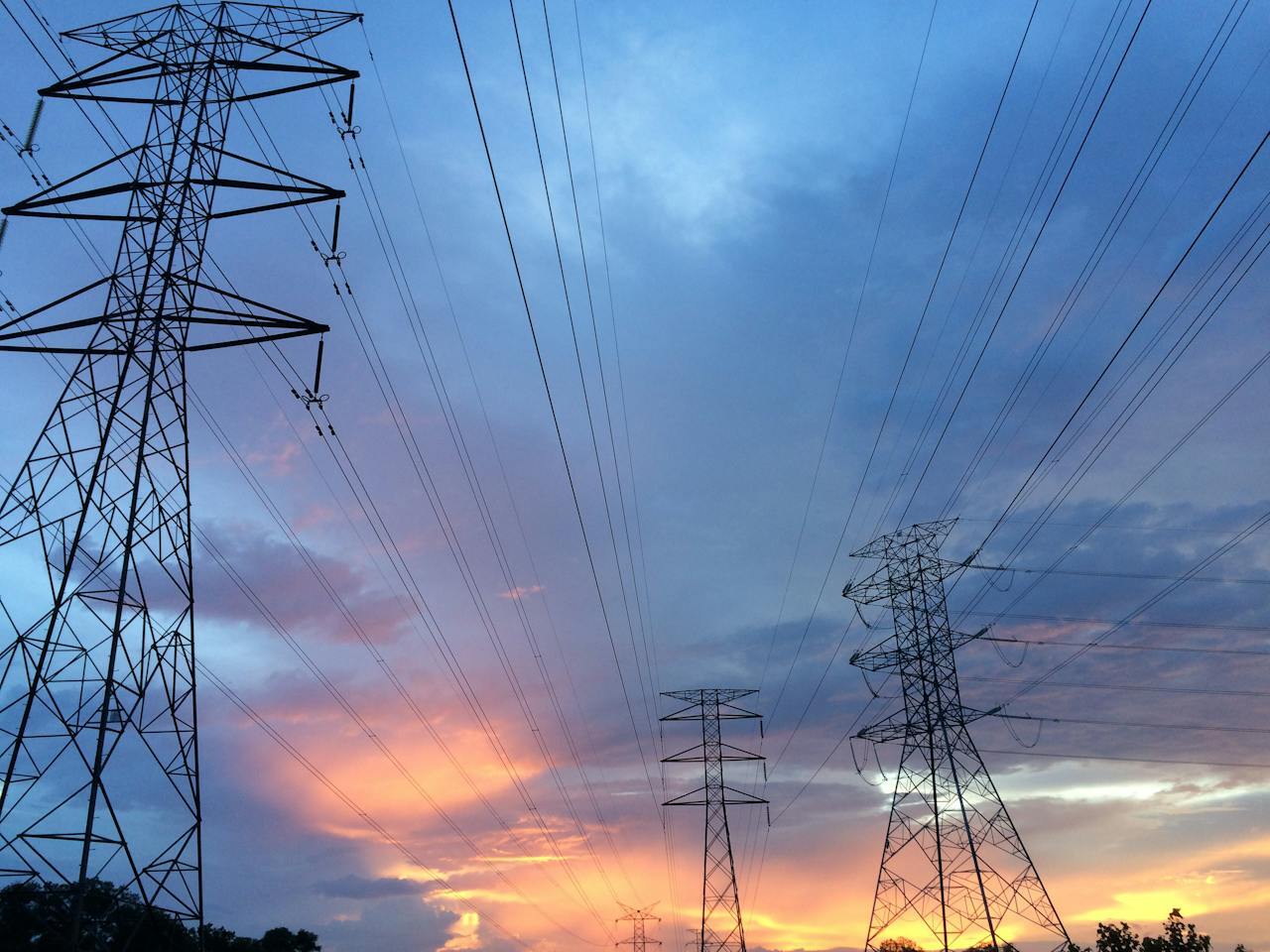 Tecnologia ajuda na redução de quedas de energia no calor