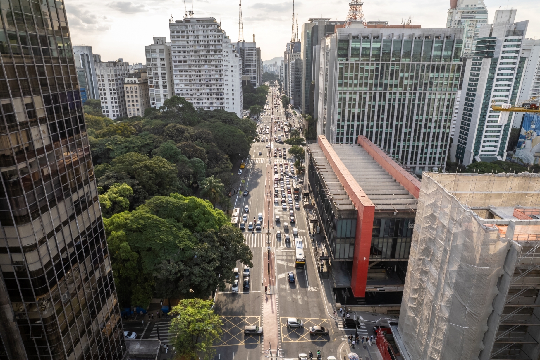 Empresa explica as vantagens da terceirização em condomínios