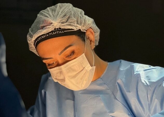 Mastopexia Short Scar reduz cicatrizes e mantém eficiência