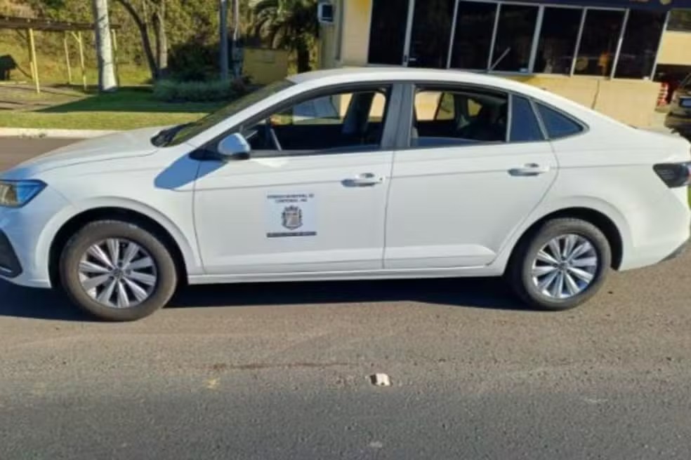 Vereadoras do PSD e do União Brasil são flagradas com medicamento ilegal em carro oficial da Câmara