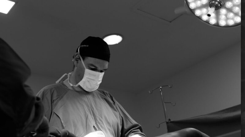 Médico especialista de Florianópolis orienta sobre lipedema