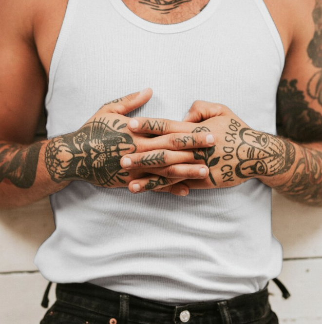 Local da tatuagem pode influenciar na dor e cicatrização