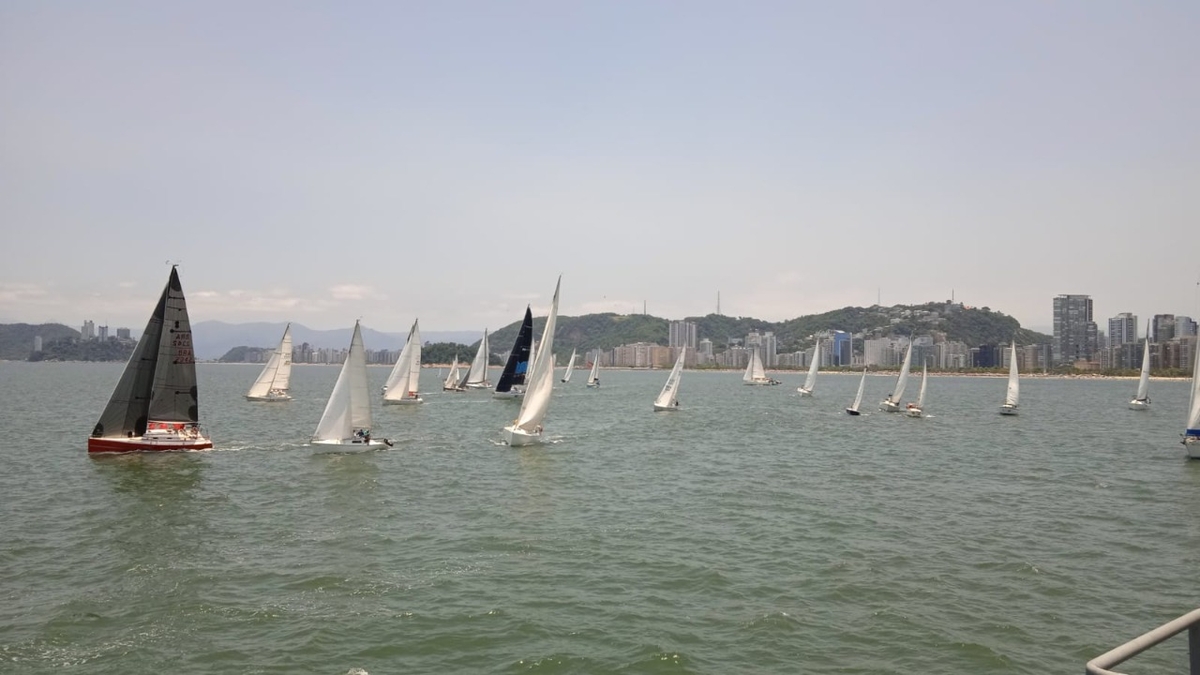 Soamar promove 52ª Regata Marinha do Brasil e encerra temporada em Santos