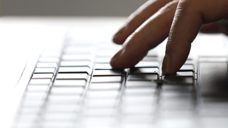 Silêncio no eSocial não significa conformidade e pode gerar multas em 2026