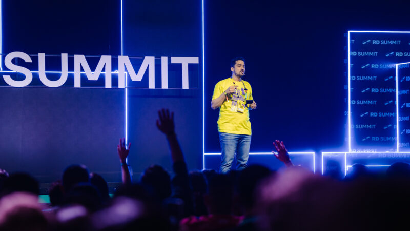 RD Summit: Theo Orosco lidera Masterclass prática de Vendas