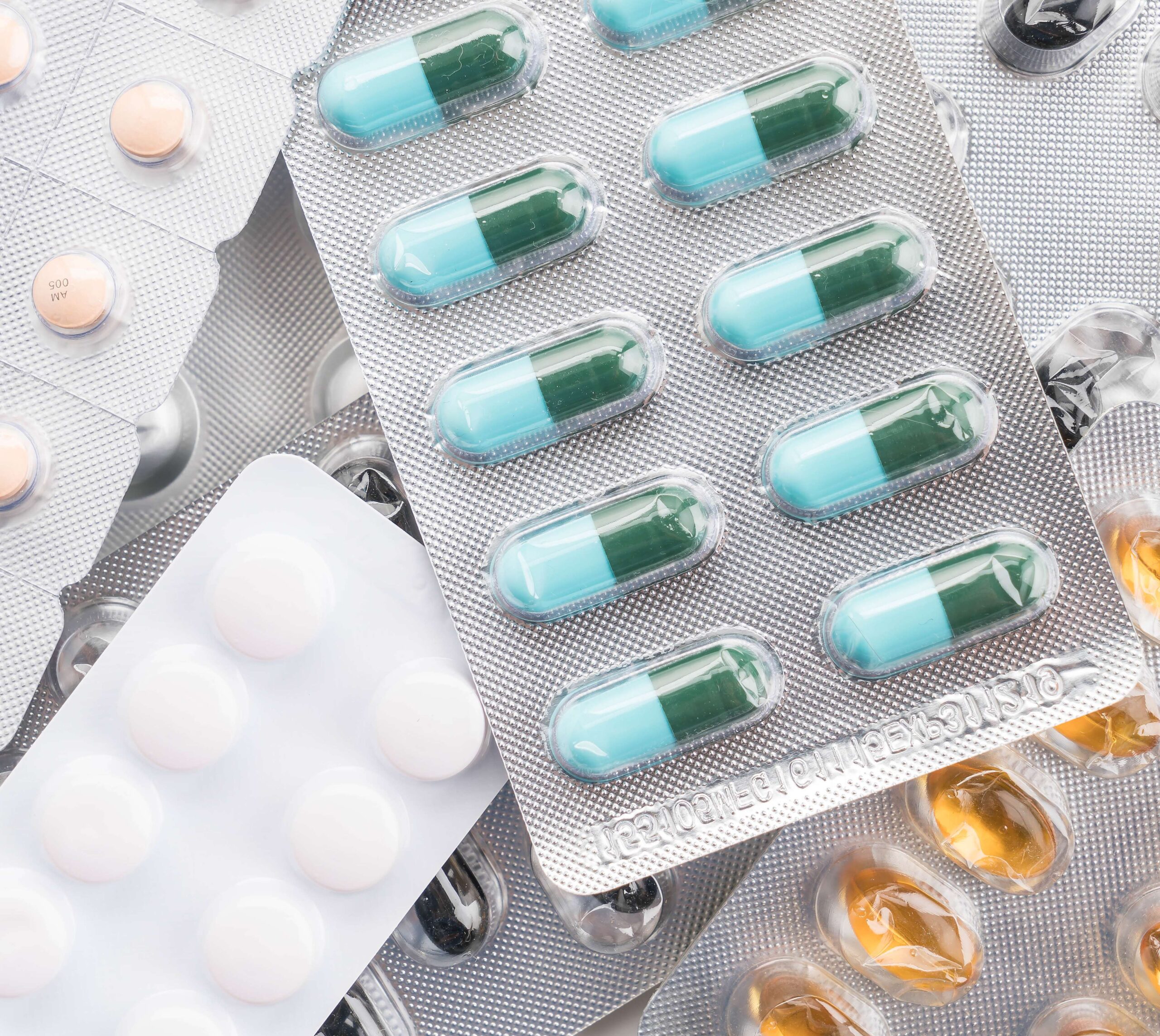 Dia Nacional do Medicamento Genérico destaca economia e acesso à saúde