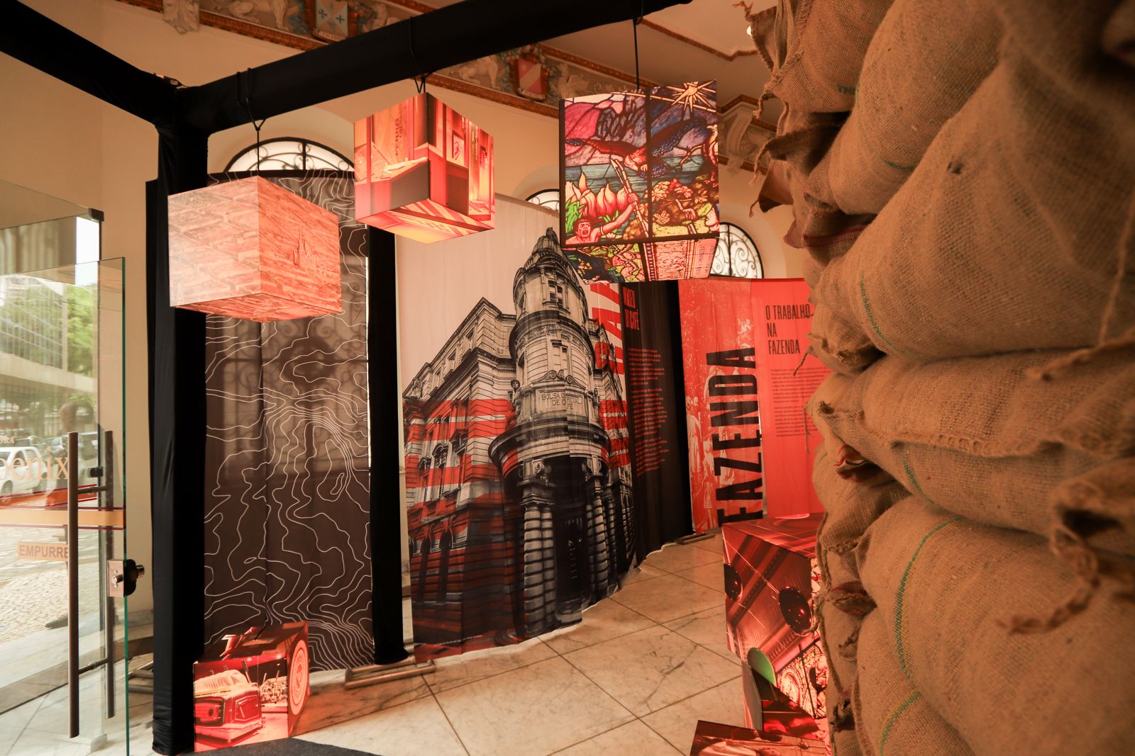 Maringá recebe pela primeira vez a exposição “Imigrantes do Café”
