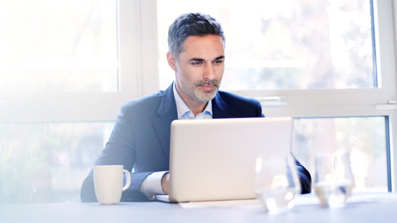 CFOs priorizam tecnologia e IA, aponta Grant Thornton