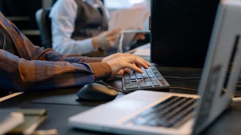 Evoy melhora indicadores e eleva nota no Reclame Aqui