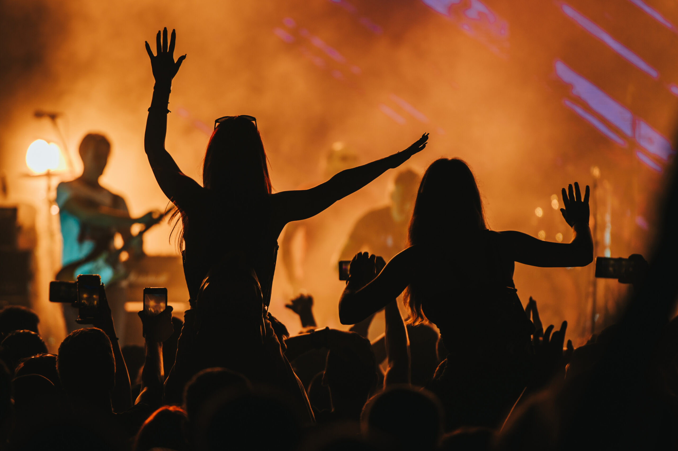 ‘Gig Tripping’ impulsiona mercado de hotelaria com shows e festivais musicais em Curitiba