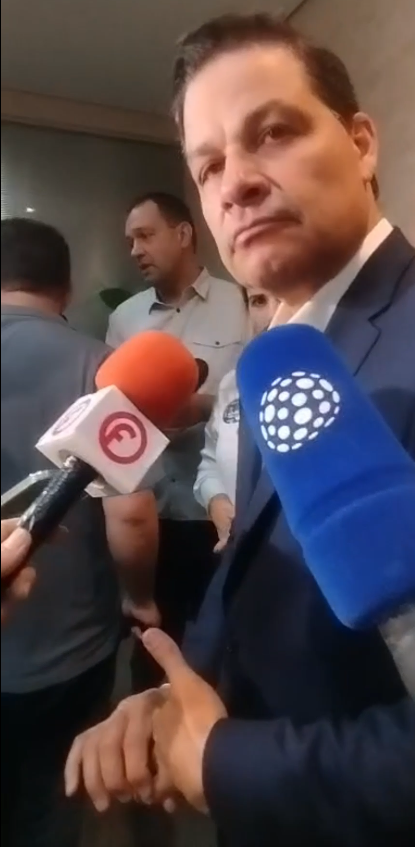 Coragem, Sandro Alex: responda às perguntas de Gilmar Ferreira