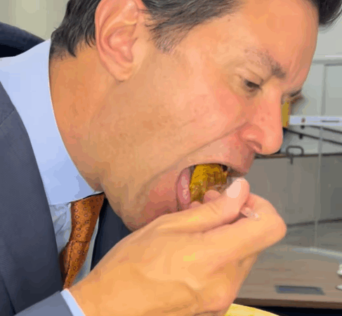 A moela desceu, mas os milhões para a SRM estão difíceis de o maringaense engolir