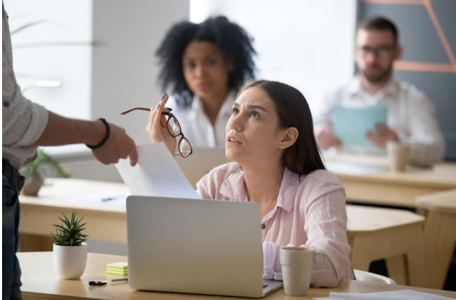 Assédio eleitoral no trabalho dispara em 2026