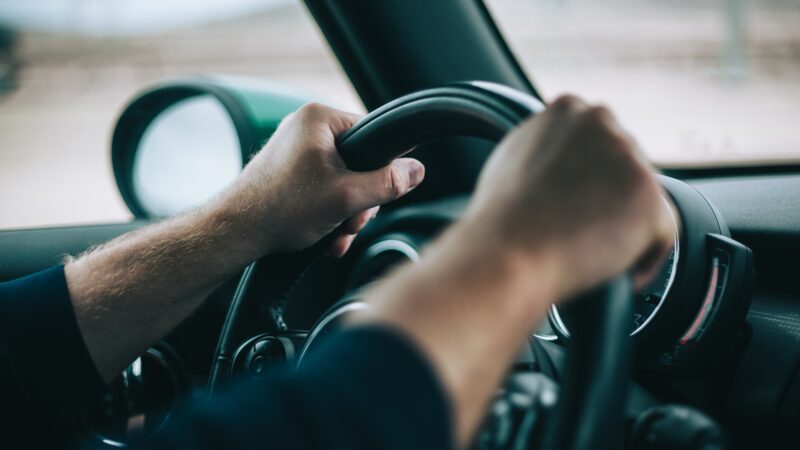 “Bateram no meu carro, e agora?”: Confira dicas de como proceder em caso de acidentes