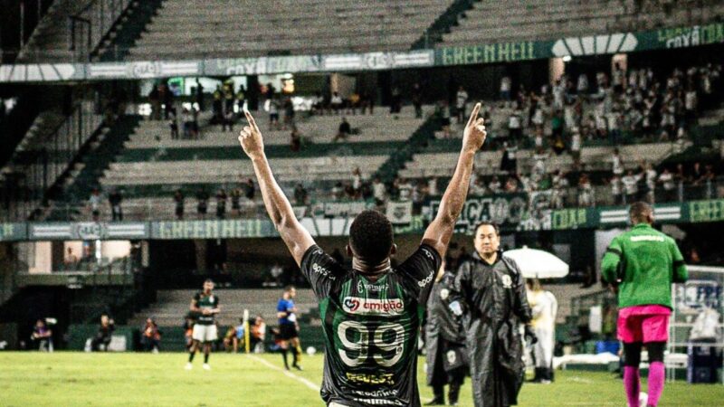 Maringá FC avança à semifinal do Paranaense ao eliminar o Coxa e garante vaga na Copa do Brasil