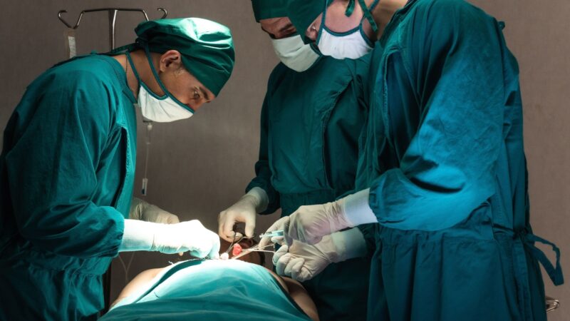 Mais pacientes optam por cirurgia plástica no verão