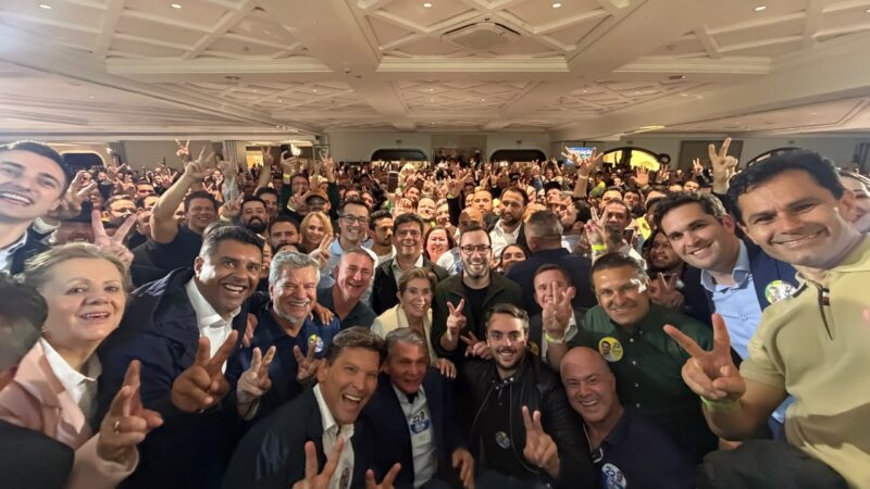 Moro anuncia carreata contra Lula em Curitiba e atos de apoio a Flávio Bolsonaro nas três capitais do Sul
