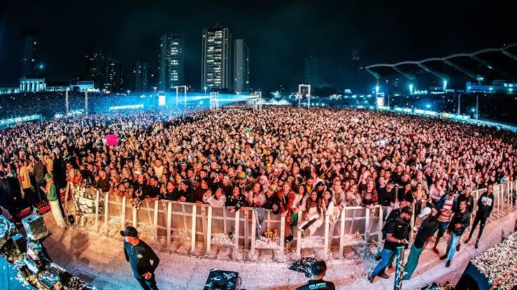 Polícia recupera celulares furtados em show de Henrique & Juliano promovido pela A6 em Maringá