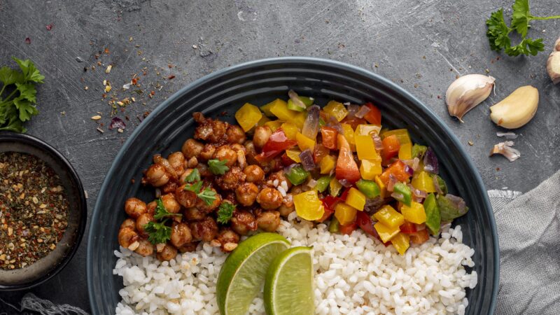 Cortar feijão da dieta pode aumentar em 20% a chance de desenvolver obesidade e em 10% a de excesso de peso