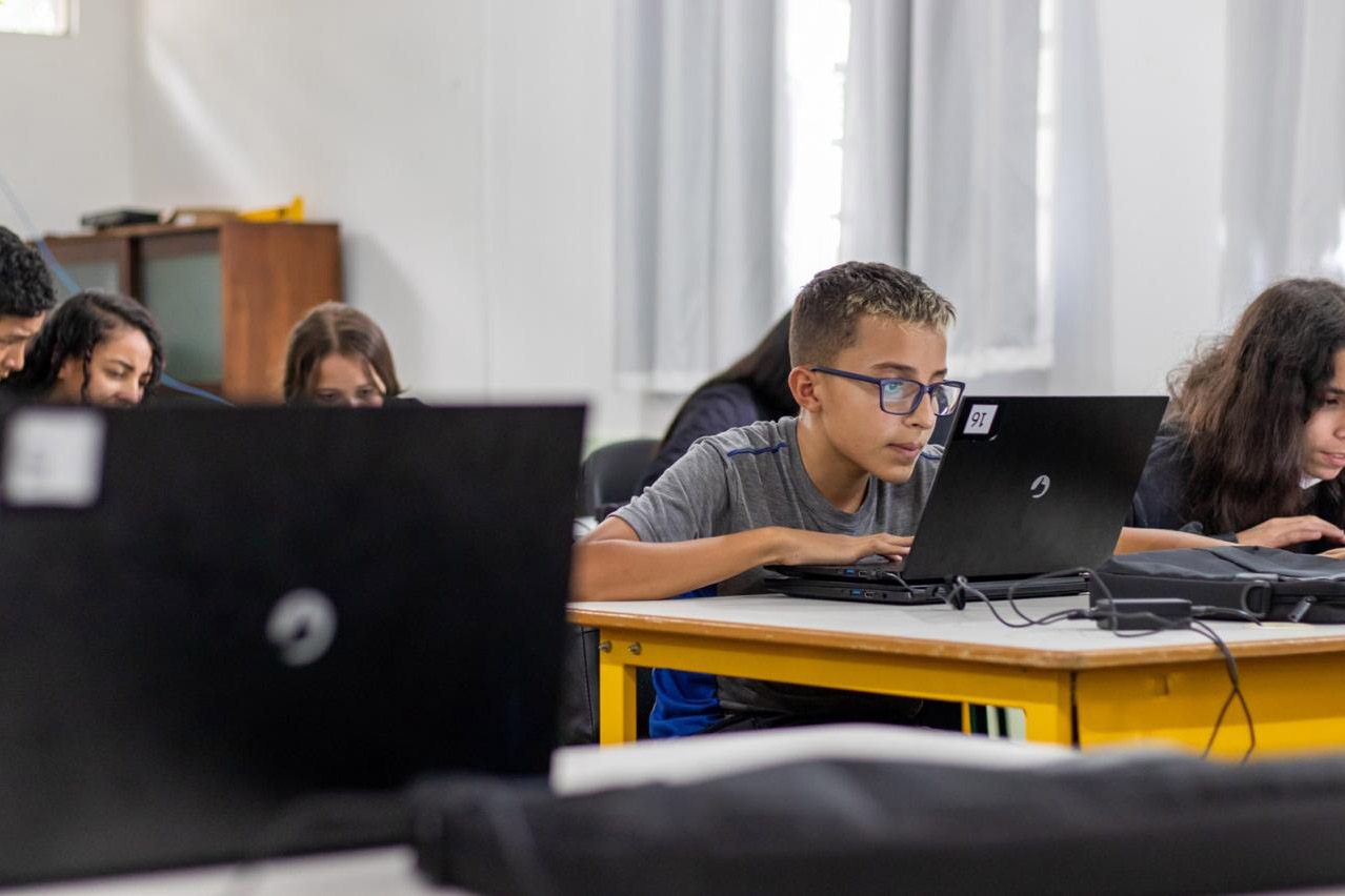 Ponta Grossa, Londrina e Maringá lideram aprovação ao programa Parceiro da Escola